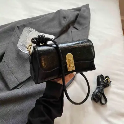 Chic Travel Crossbody Bag