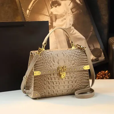 Trendy Glow Fashion Handbag