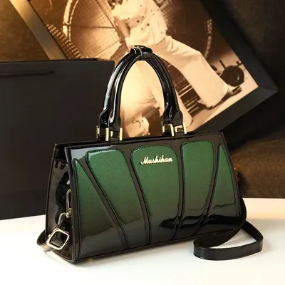 Effortless Chic Hand Bag