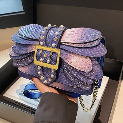 Snake Pattern Women’s Chain Shoulder Bag | European Retro Crossbody Small Square Bag