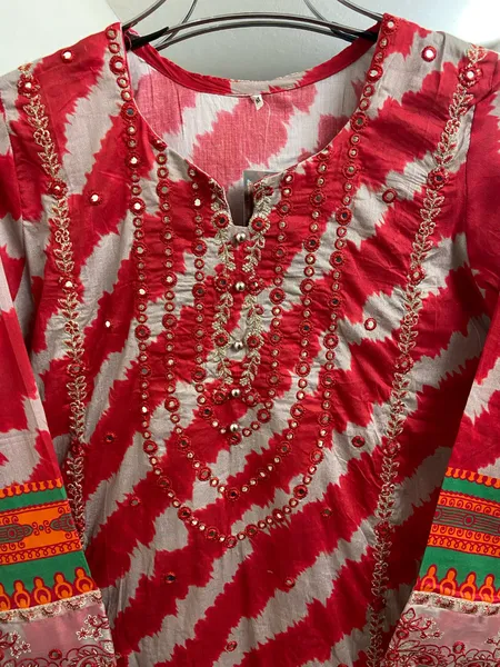 Original Pakistani Pure Lawn luxury embroidered and foilwork collection By Falaksapparel Stitched 3Pcs