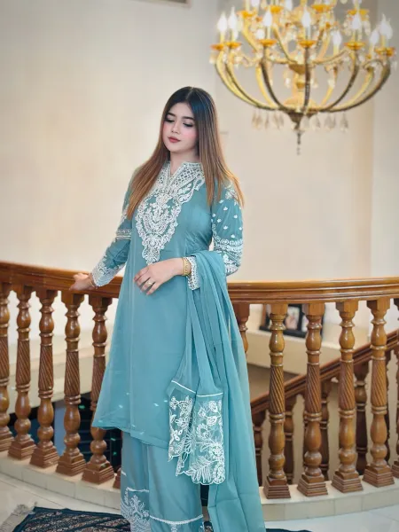 Pakistani Boutique Tail gown Style Chiffon 3Pcs _ Frog Green 