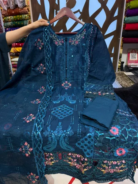 পাকিস্তানি ইনস্পায়ার্ড কালেকশন