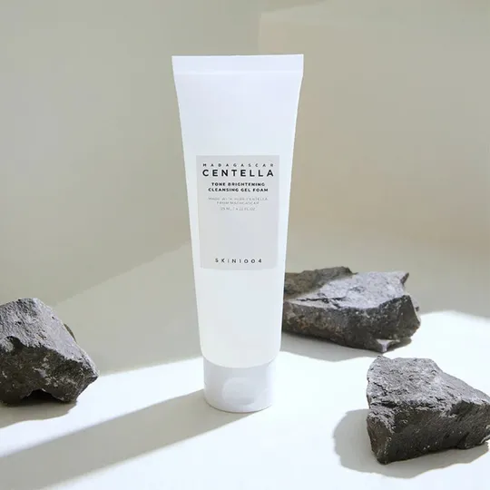 Skin1004 Tone Brightening Cleansing Gel Foam (125ml)
