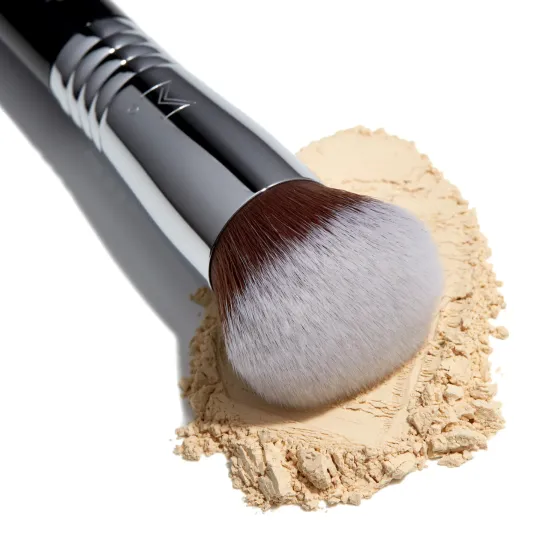 Sigma Beauty F82 Round Kabuki™ Brush 