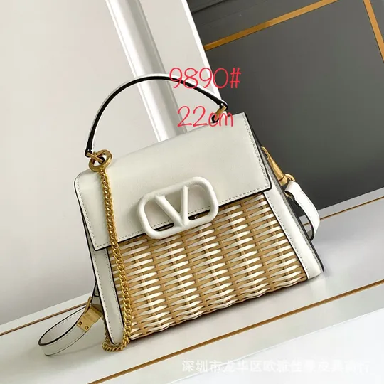  High-end Woven Leather Handbag