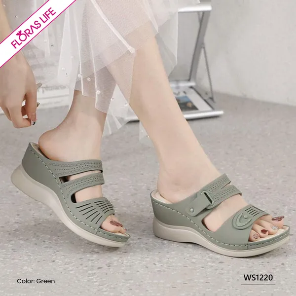 MOON STONE WOMEN'S SANDAL