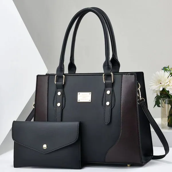 Advanced capacious shoulder bag 