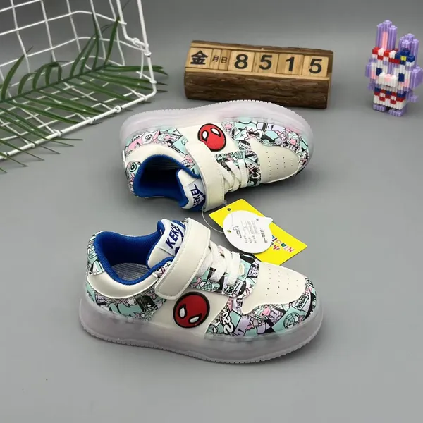 Kids LED Light-Up Spider ManSneakers 🌈⚡