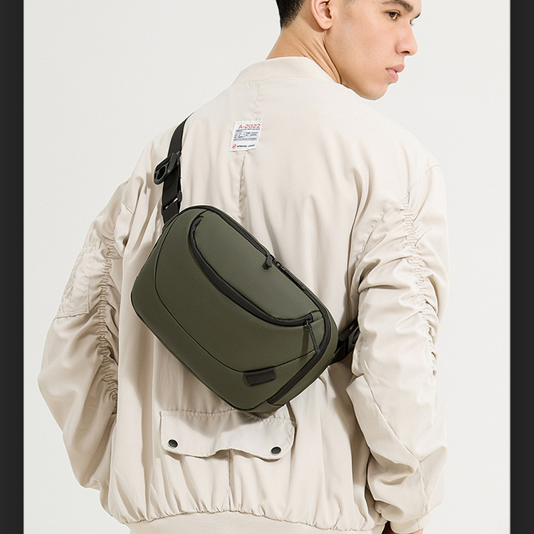 SWIFT CARRY CHEST BAG - OFF BEAT
