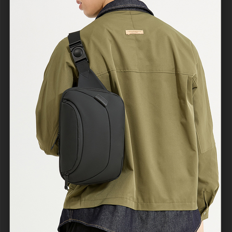 SWIFT CARRY CHEST BAG - OFF BEAT