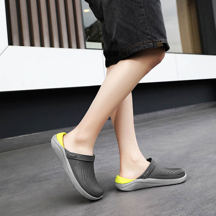CALM RUNNERS RAIN SLIPPERS - KICK NATIONS
